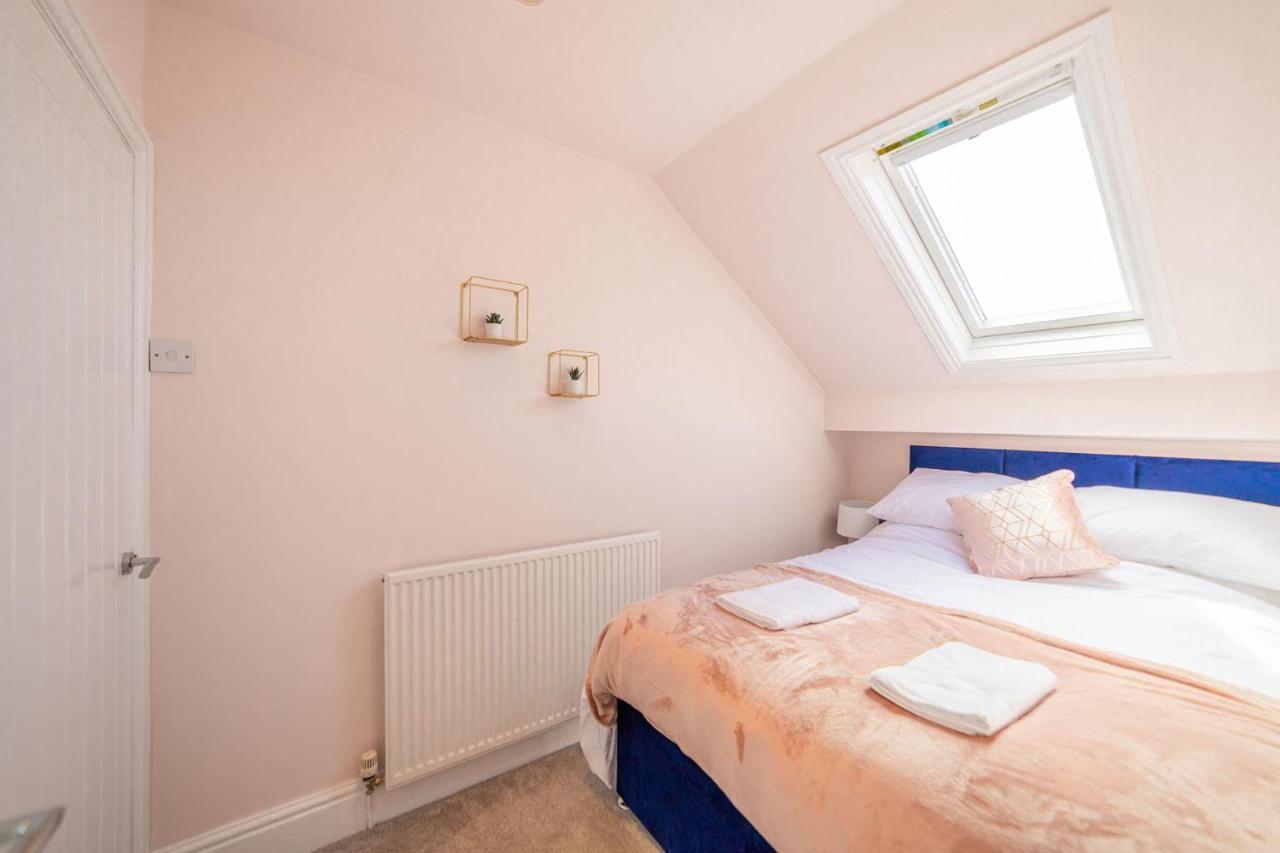Charles Alexander Short Stay - Highcliffe Apartments كليفليز المظهر الخارجي الصورة