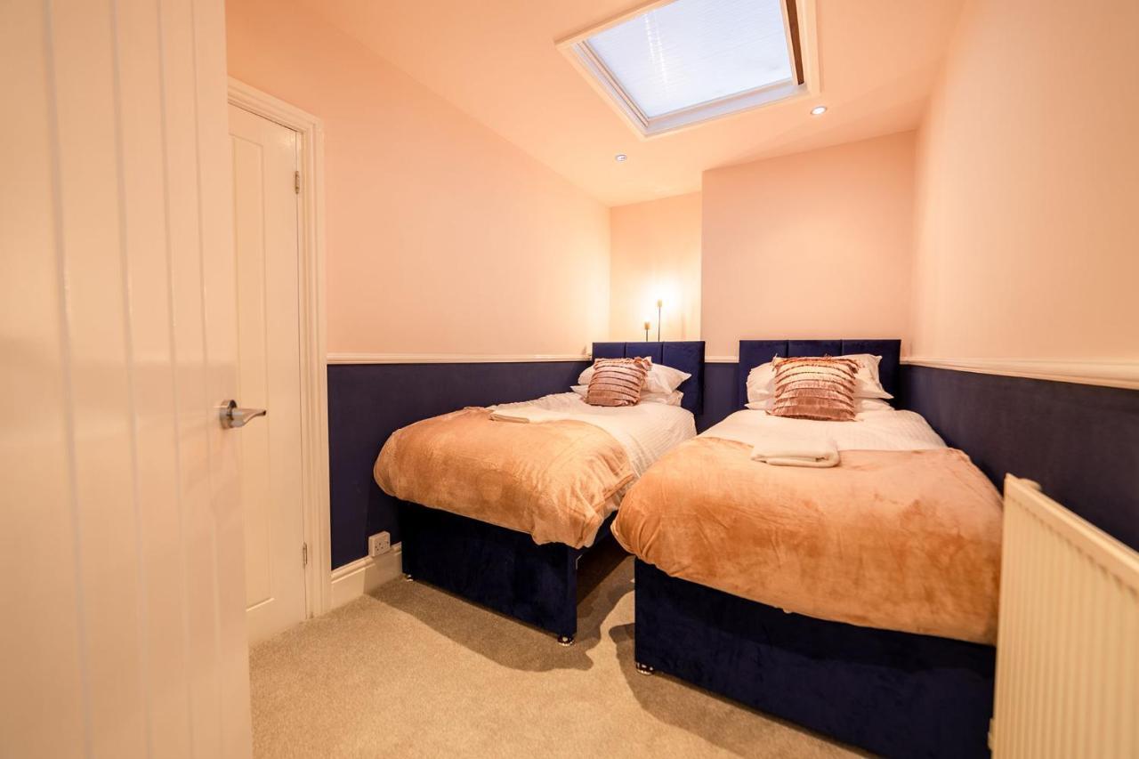 Charles Alexander Short Stay - Highcliffe Apartments كليفليز المظهر الخارجي الصورة