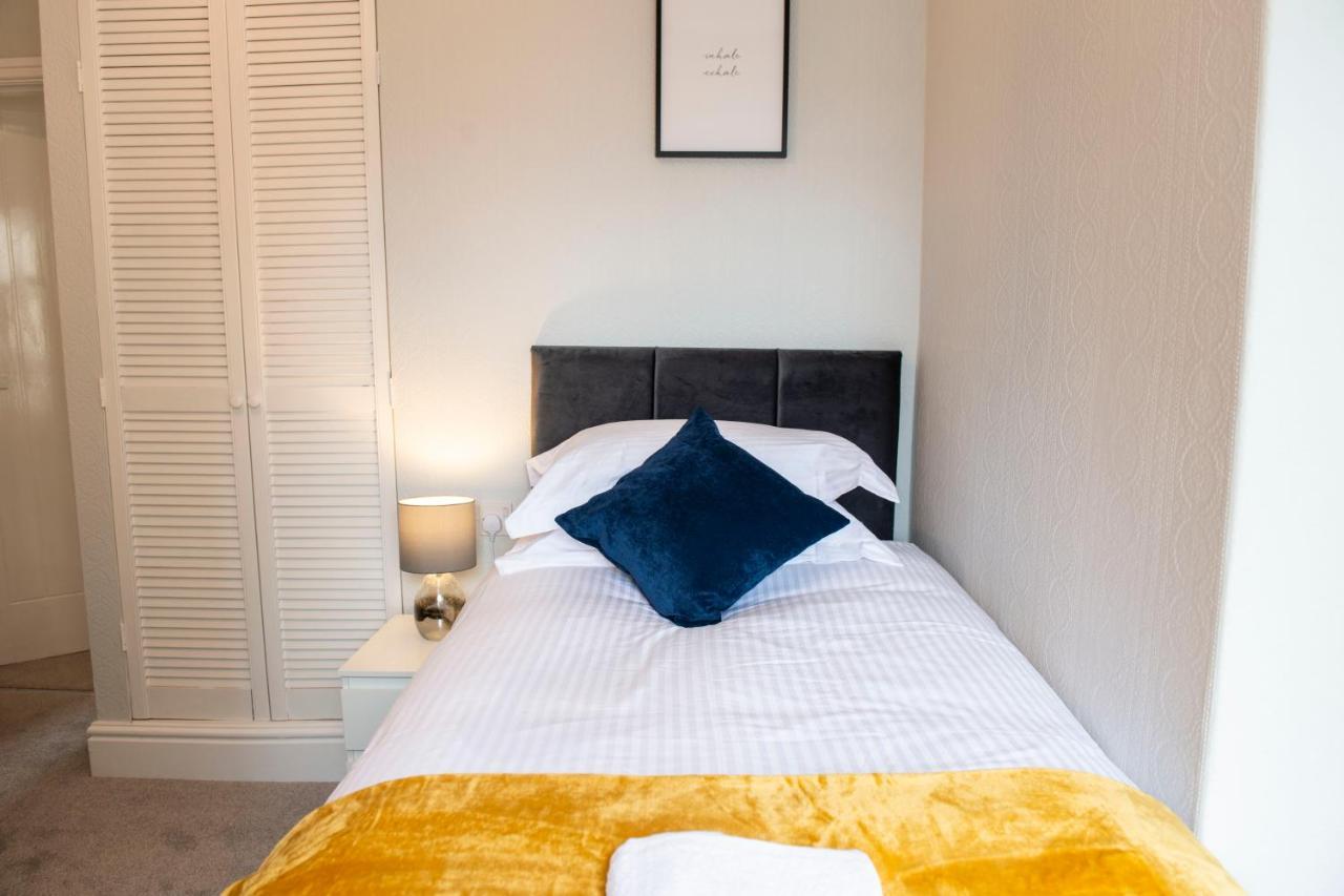 Charles Alexander Short Stay - Highcliffe Apartments كليفليز المظهر الخارجي الصورة