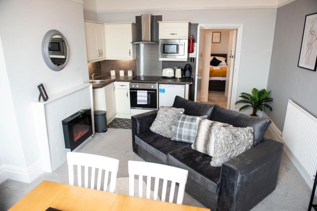 Charles Alexander Short Stay - Highcliffe Apartments كليفليز المظهر الخارجي الصورة